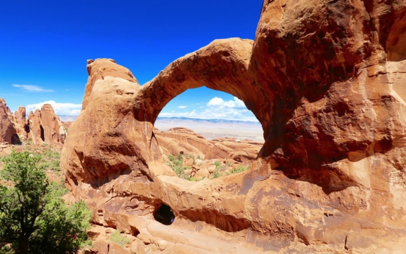 Double O arch