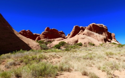 Devil's Garden Trail parking