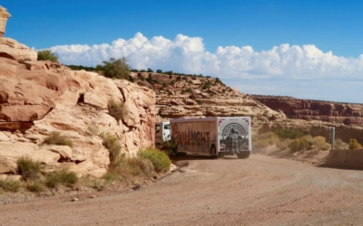 un camion dans Moki Dugway