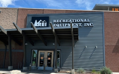 REI