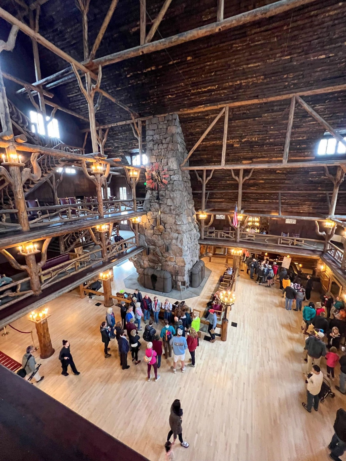 Intérieur Old Faithful Inn 