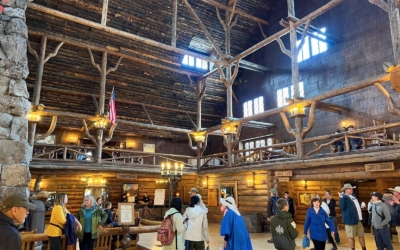 Intérieur Old Faithful Inn