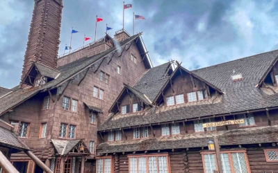 Old Faithful Inn