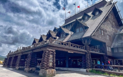 Old Faithful Inn