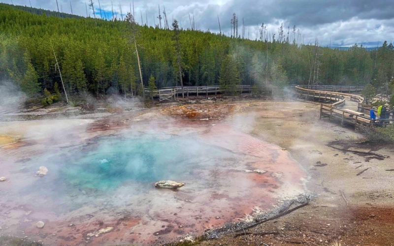 Echinus geyser