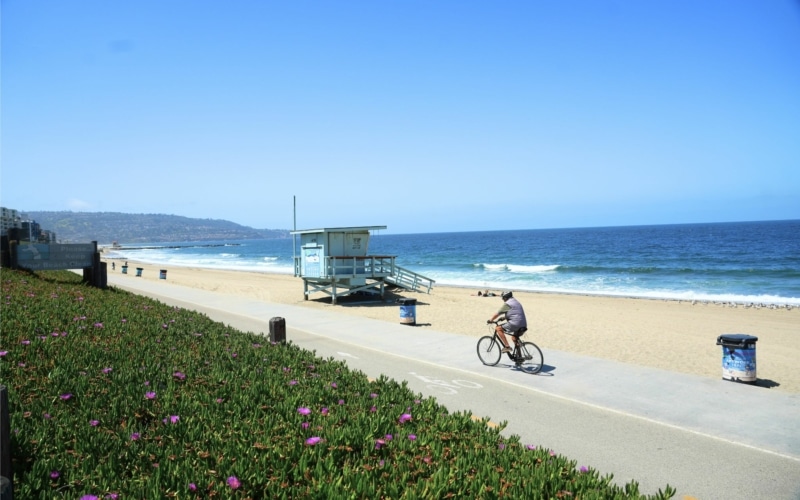 redondo beach mai 2025 plage