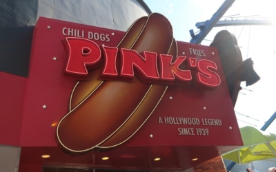 hot dog Pink's